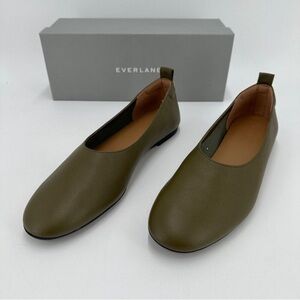 Everlane The Italian Leather Day Glove Flats in Birch Green sz 9 Women's Career